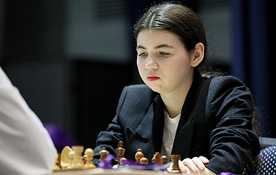 Горячкина проиграла во втором туре мужского шахматного турнира Grand Swiss