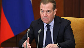 Медведев опубликовал новый мем о поддержке Украины со стороны Запада