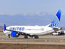 Двигатель самолета с 275 пассажирами на борту отказал во время взлета в аэропорту США