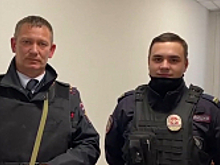 Владимир Колокольцев принял решение о награждении сотрудников столичной полиции, отличившихся при задержании вооруженного правонарушителя и спасении ребенка