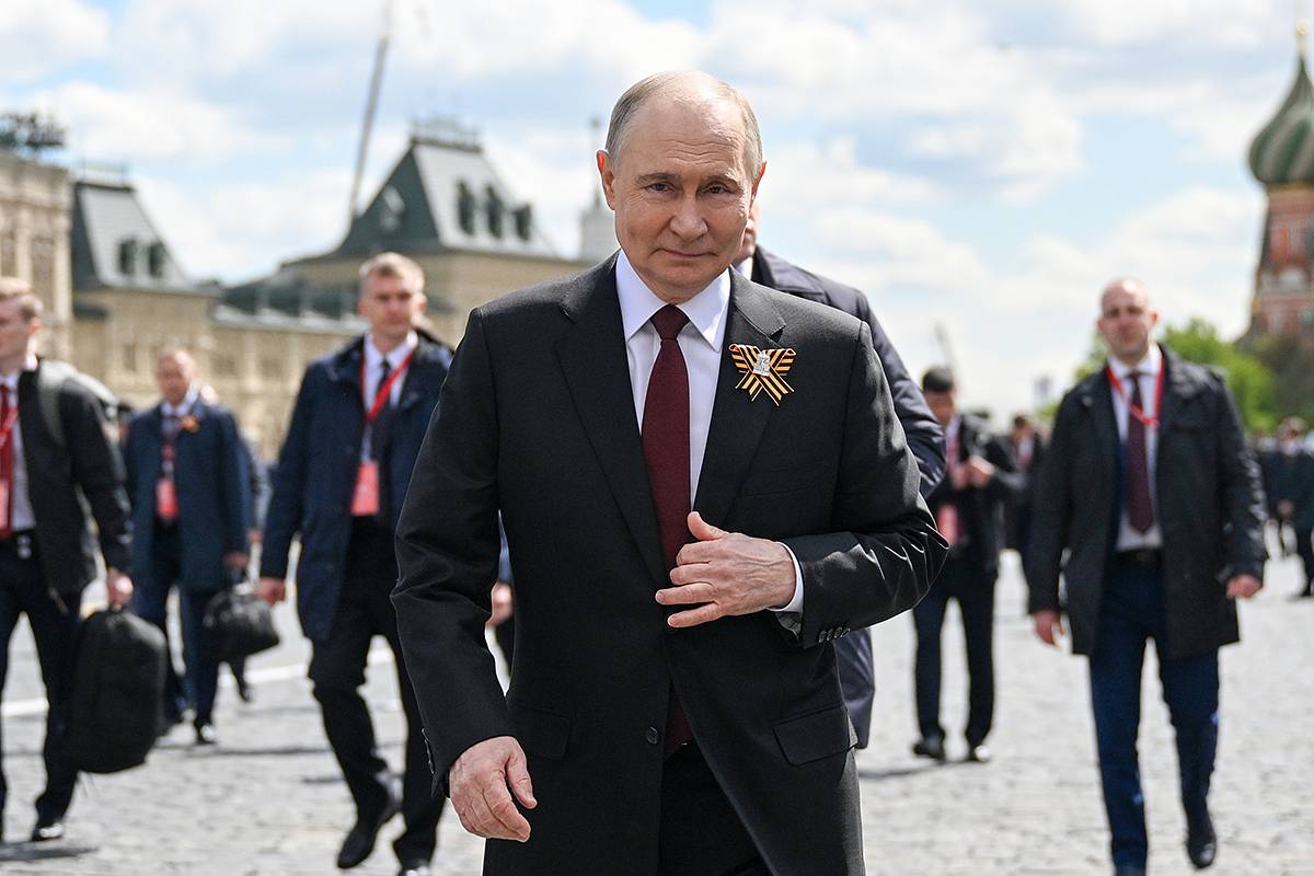 Песков рассказал о планах Путина на 9 Мая