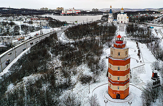 Часть Мурманска осталась без света из-за повреждения опор ЛЭП