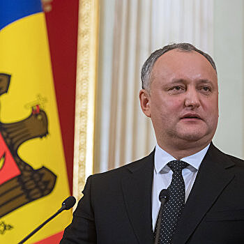 Игнорируемый Порошенко президент Молдавии Додон договорился о встрече с Зеленским