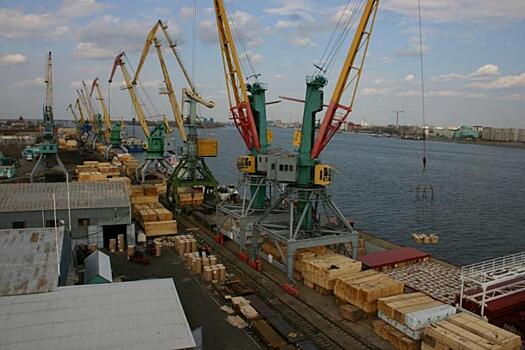 Судьбу астраханских портов обсудили в Москве