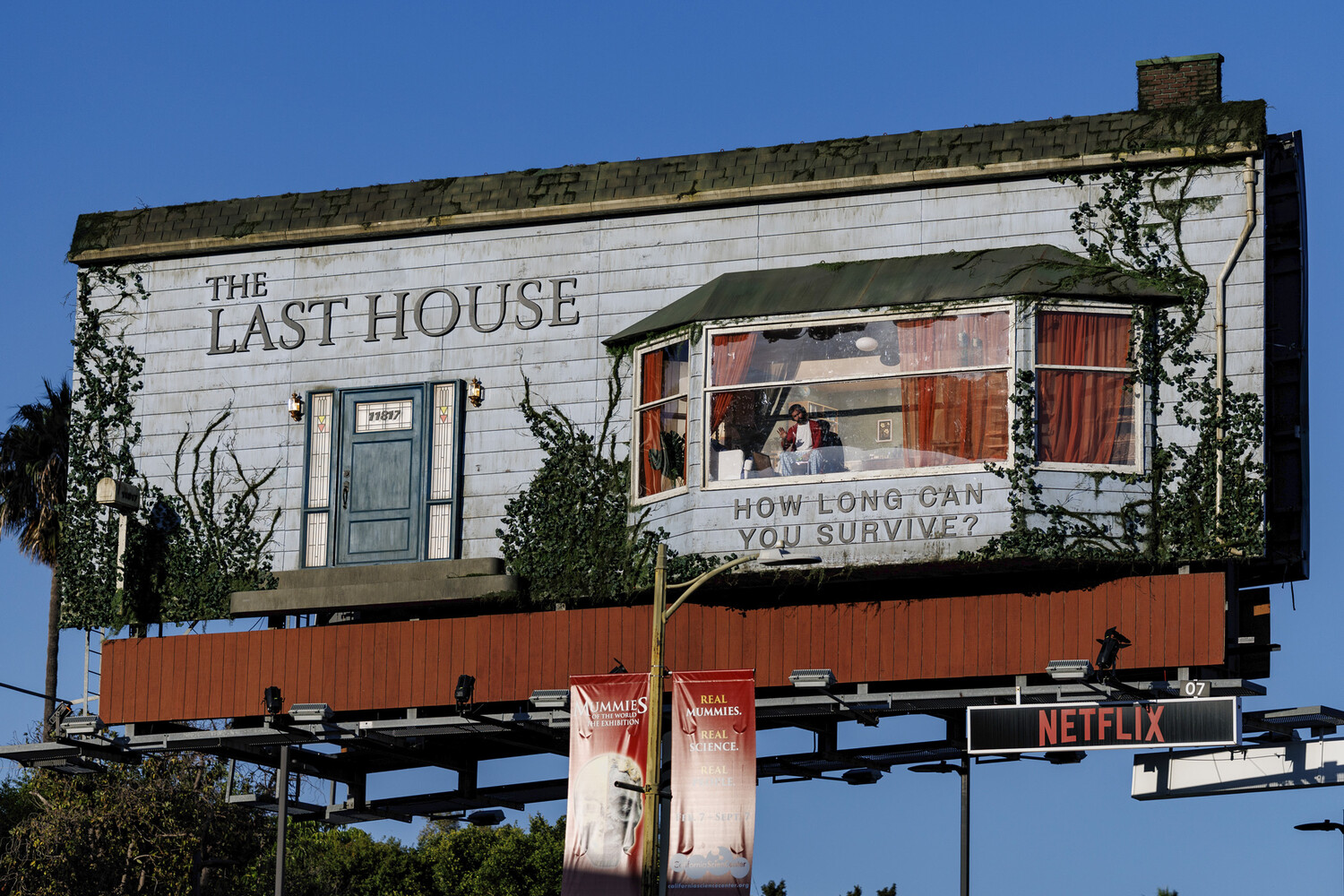 Netflix Locks Actor Inside Los Angeles Movie Billboard