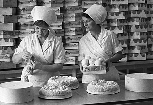 Знаменитый кондитер рассказал об очередях за тортами в советское время