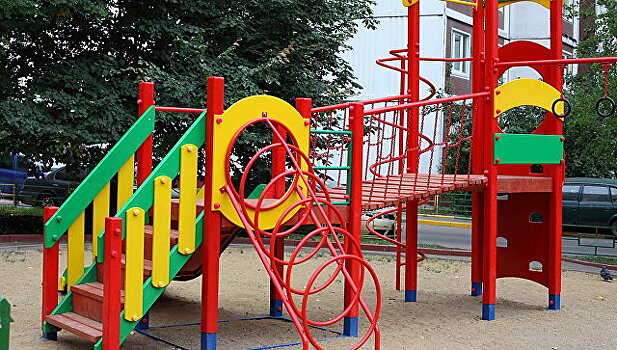 Три новые детские площадки открыли в Московской области