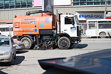 Губернатор поручил развернуть работы по уборке улиц Новосибирска