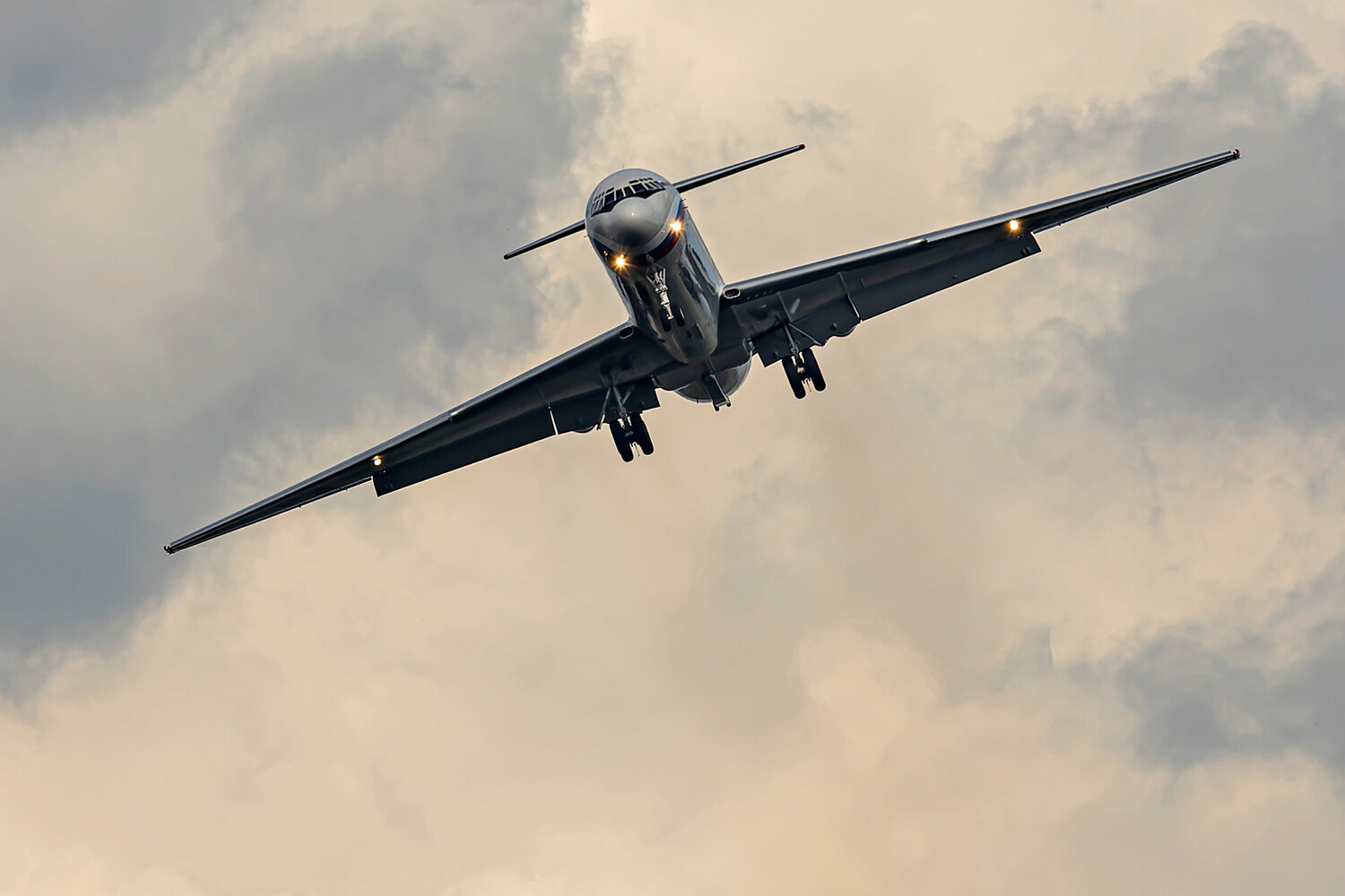 Замглавы МИД Панкин: отсутствие прямых полетов с Южной Кореей выглядит аномально