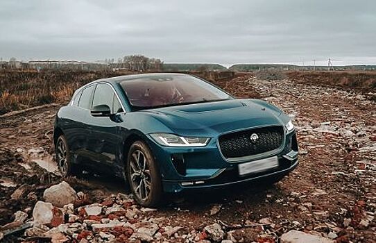 Блогер протестировал электрокар Jaguar I-Pace на российском бездорожье