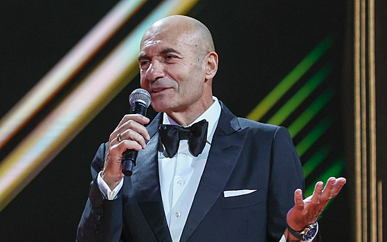 «Как вам?»: Игорь Крутой показал публике своих подросших внучек