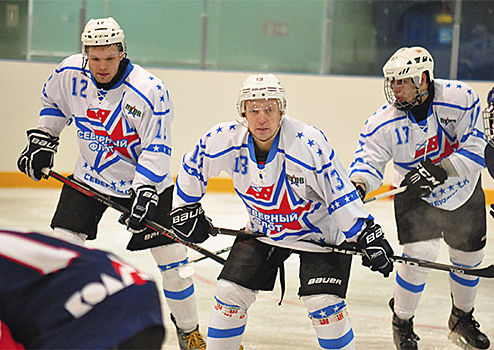 Команда Северного флота начала участие в Чемпионате Мурманской области по хоккею с шайбой с первой победы
