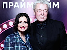 Стильные Стриженовы, стройная Смехова, Хакамада с семьей и другие звезды посетили премьеру мюзикла «ПраймТайм»