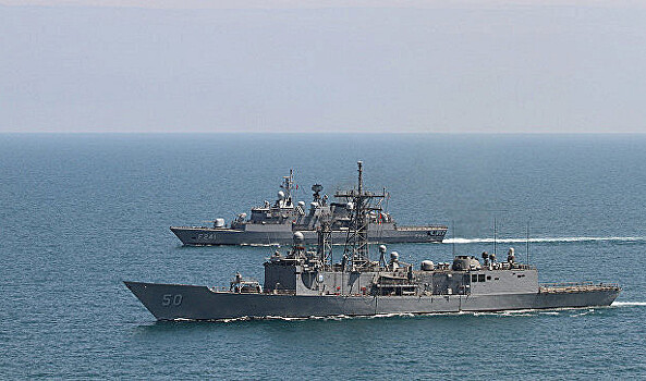 В НАТО объяснили присутствие своих кораблей в Черном море