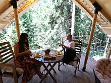 Эксперт Жанна Кира объяснила рост спроса на глэмпинги в России