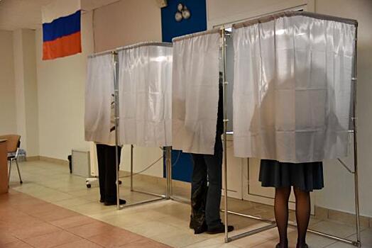Свердловских бюджетников защитят от увольнения из-за неявки на выборы