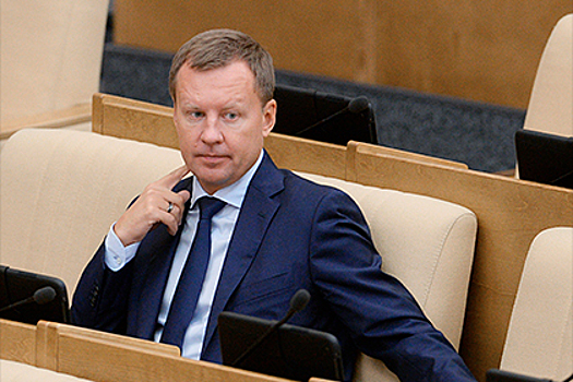 СМИ узнали о заочном предъявлении обвинения бывшему депутату Вороненкову
