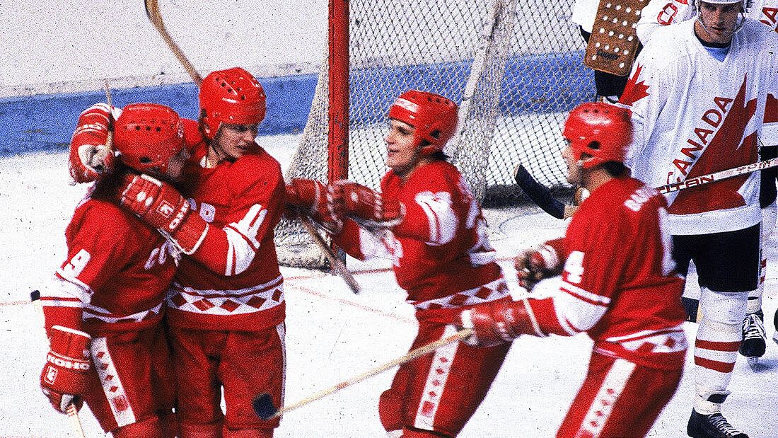Великие победы сборной СССР. Советские хоккеисты громили Канаду, Швецию и Чехословакию в легендарных матчах