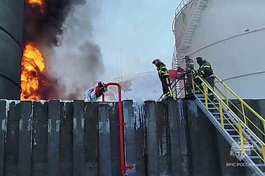 Губернатор Голубев заявил о ликвидации пожара на нефтебазе в Азове