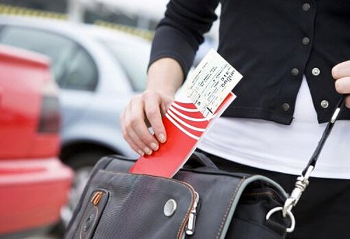 В Канаде запретят практику снимать с борта пассажиров при овербукинге