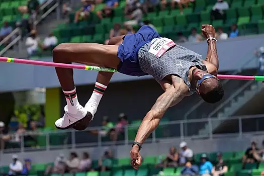 Получивший золото Олимпиады прыгуна из России американец дисквалифицирован