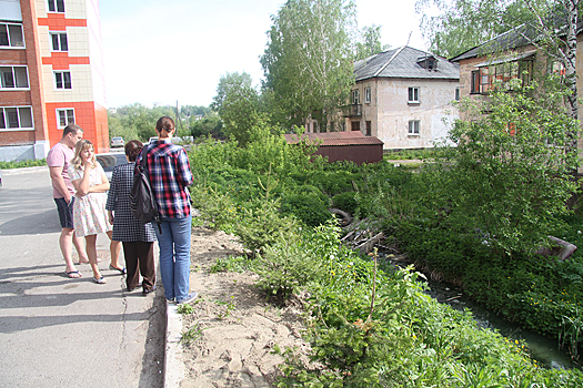 Вопрос с водоотведением канализационных стоков в микрорайоне Школьный Томска