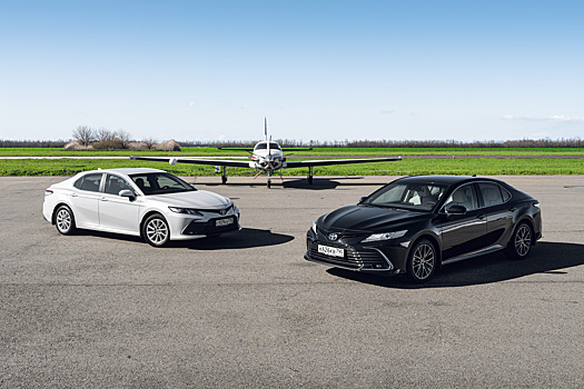 Два литра и вариатор: знакомимся с обновленной Toyota Camry