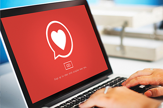 Нет отбоя от мужчин: 47-летняя мать 11 детей вышла замуж в четвертый раз