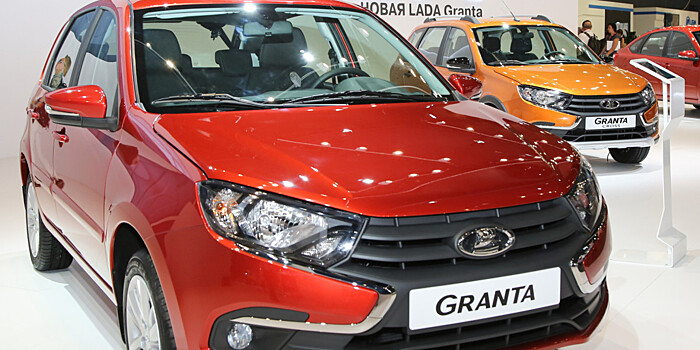 Самой продаваемой маркой авто в ноябре стала российская LADA