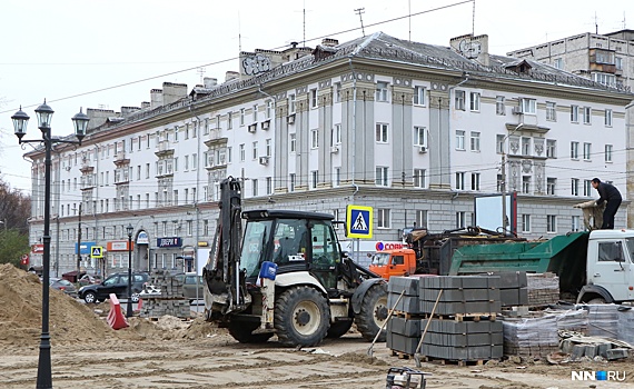 Выбираем, кому поставить памятник в Сормове — песне, основателю завода, парашютистке или легенде