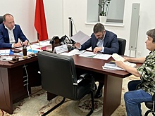 Замглавы Минстроя Подмосковья рассказал на приеме о сроках переселения из аварийных домов