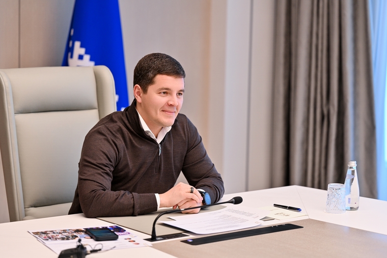 Губернатор Ямала Артюхов провел рабочую встречу с главой Губкинского Бандурко