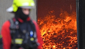 В Москве загорелось здание управы района