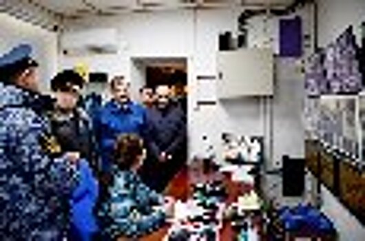 Прокурор Псковской области и представители общественности проверили соблюдение законности в ИК-4 регионального УФСИН
