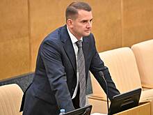 Соратник Жириновского решил подать в суд на Слуцкого и ЛДПР