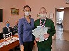 Призер Олимпийских игр Любовь Шутова вручила награды победителям Всероссийской спартакиады в Новосибирской воспитательной колонии 