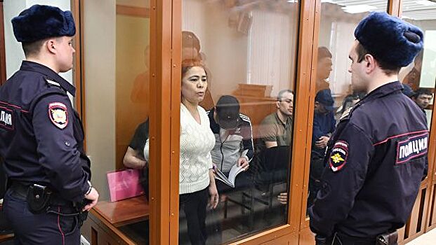 Фигурантке по делу о теракте в метро Петербурга вызвали скорую