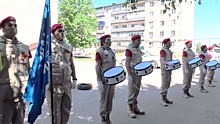 Парад у дома: юнармейцы поздравили ветеранов в Самарской области