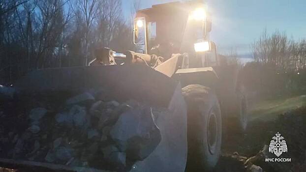 Тысячи домов в городе России оказались в зоне затопления после прорыва дамбы