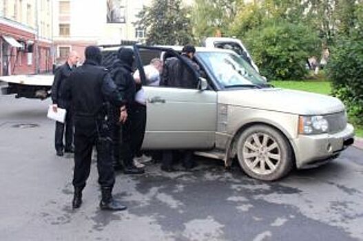 Совладелец ночного клуба из Кемерова лишился своего Range Rover