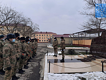 Росгвардейцы почтили память погибшего сослуживца в Кизляре