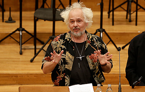 В Сербии скончался экс-министр культуры Иван Тасовац