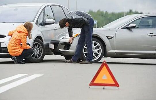 Водителям запретили разъезжаться после мелких аварий