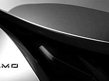 Появилось первое изображение среднемоторного спорткара из Индии