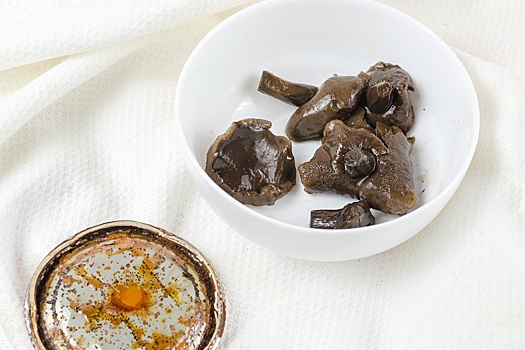 Инфекционист указал два симптома, которые говорят об отравлении ботулотоксином