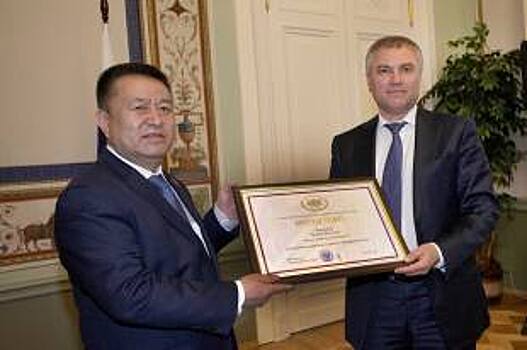 Президент Узбекистана посетит с визитом Киргизию