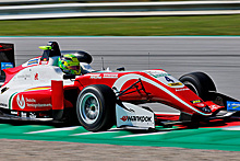 Мик Шумахер выиграл квалификацию первой гонки Ф-3 в Шпильберге, Шварцман — 2-й