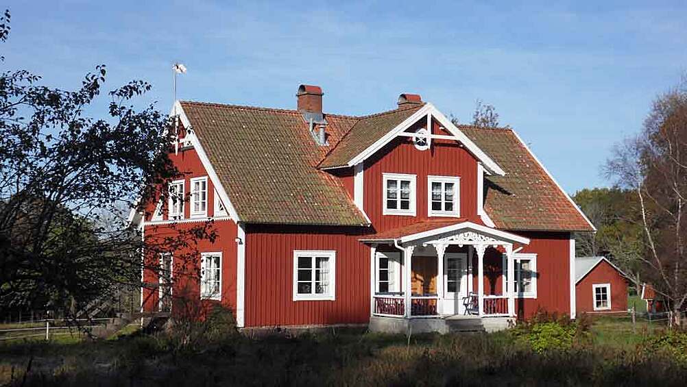 Типичный коттедж в Швеции.