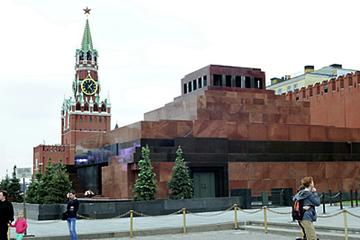 Москвичи не хотят хоронить Ленина