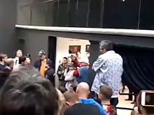 Гомофобы попытались сорвать спектакль в Москве